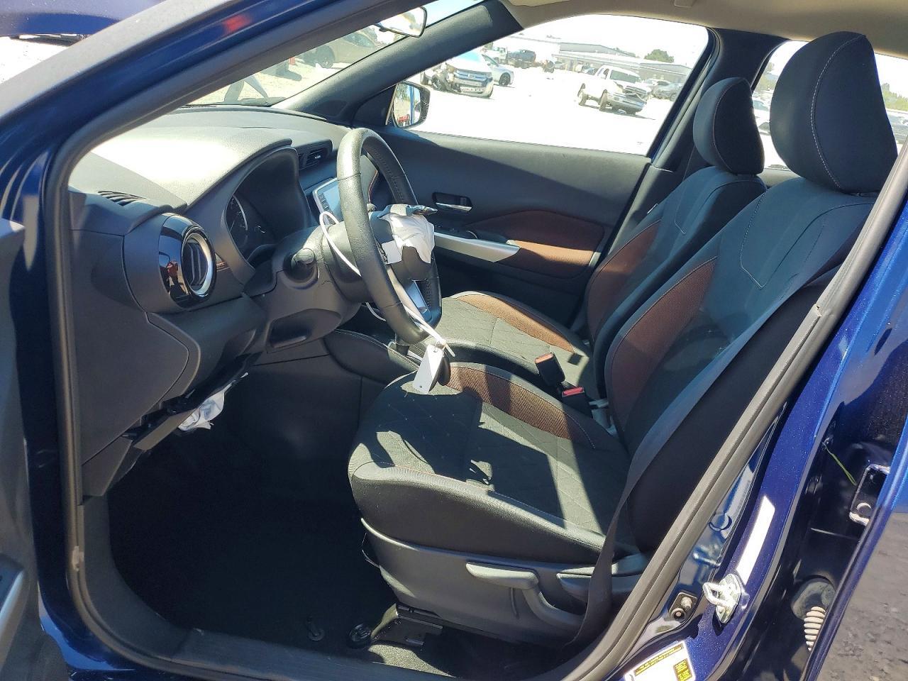2020 NISSAN KICKS SR — Фото 7 из 13