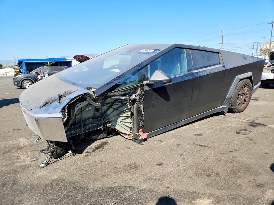 2024 TESLA CYBERTRUCK 7G2CEHED4RA020222