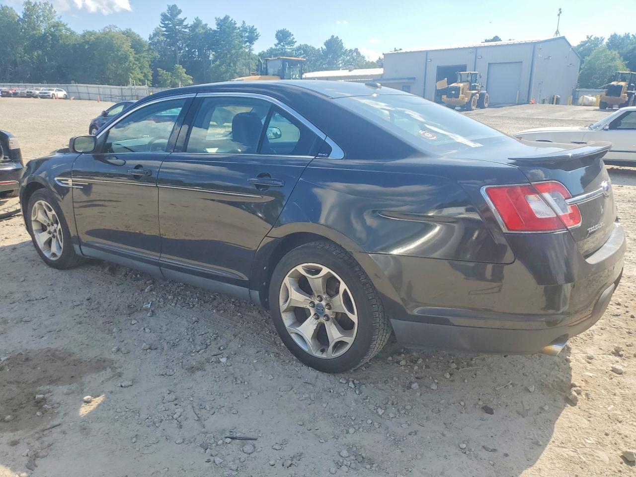 1FAHP2KT0AG108277 2010 FORD TAURUS photo no. 2