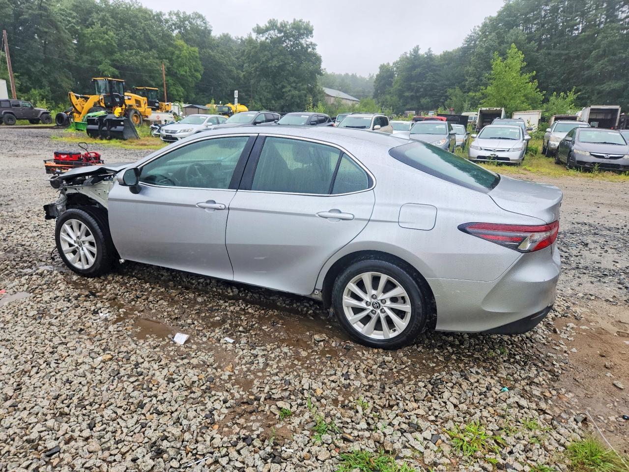 2024 TOYOTA CAMRY LE — Фото 2 из 12