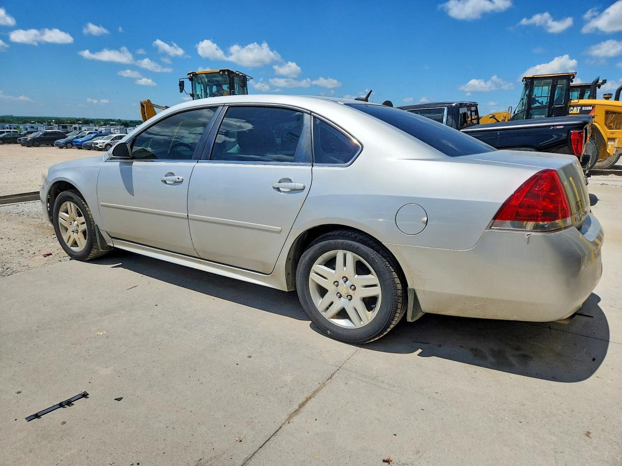 2013 CHEVROLET IMPALA LT — Фото 2 из 12