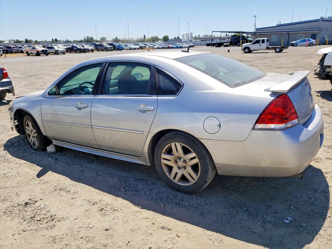 2013 CHEVROLET IMPALA LT — Фото 2 из 12