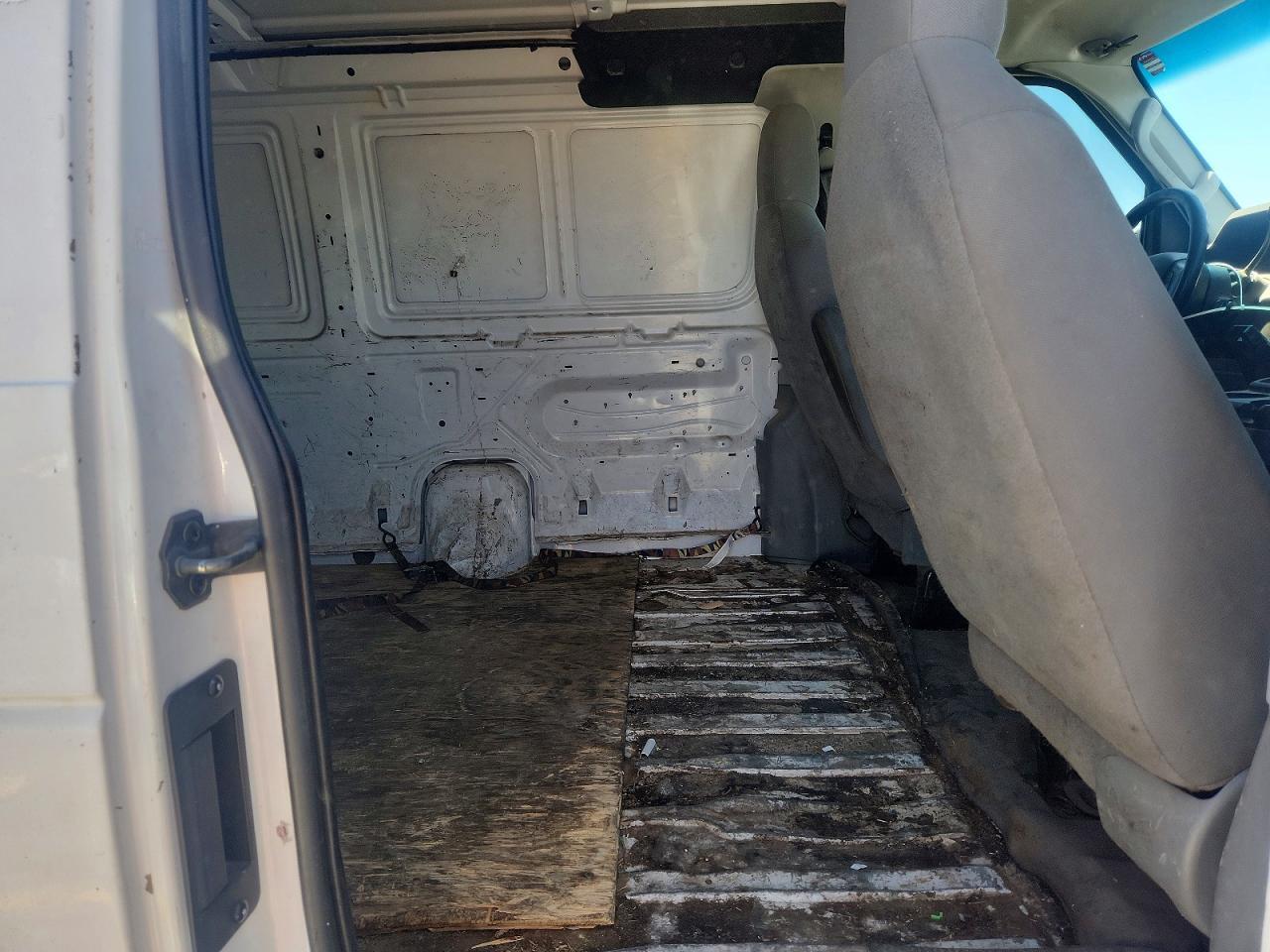 2010 FORD ECONOLINE E250 VAN — Фото 11 из 13
