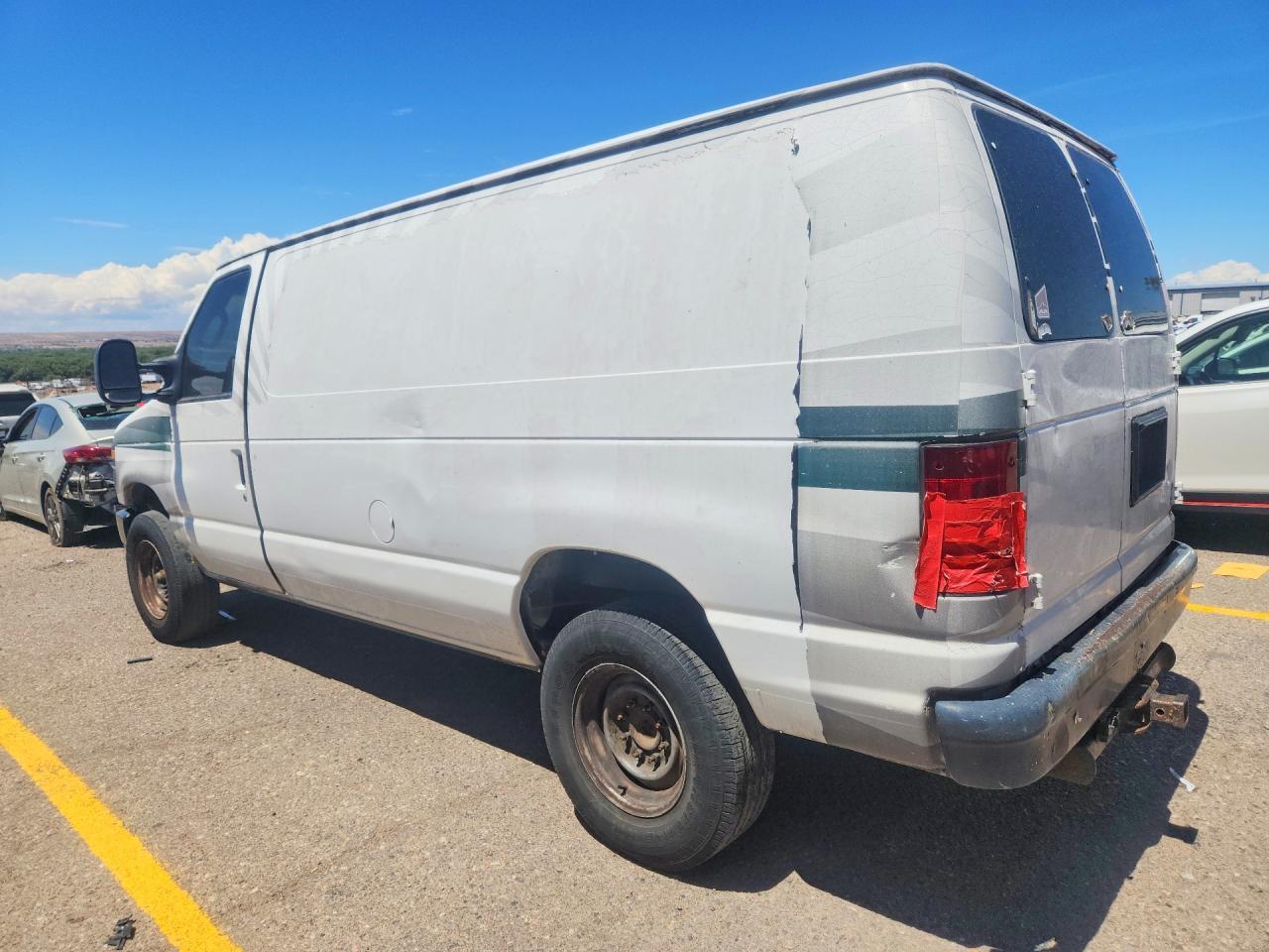 2010 FORD ECONOLINE E250 VAN — Фото 2 из 13
