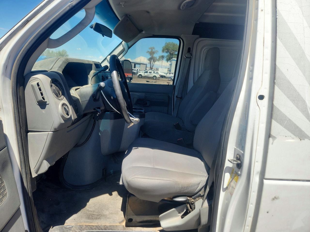 2010 FORD ECONOLINE E250 VAN — Фото 7 из 13