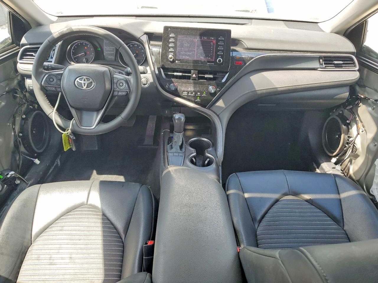 2024 TOYOTA CAMRY SE — Фото 8 из 13