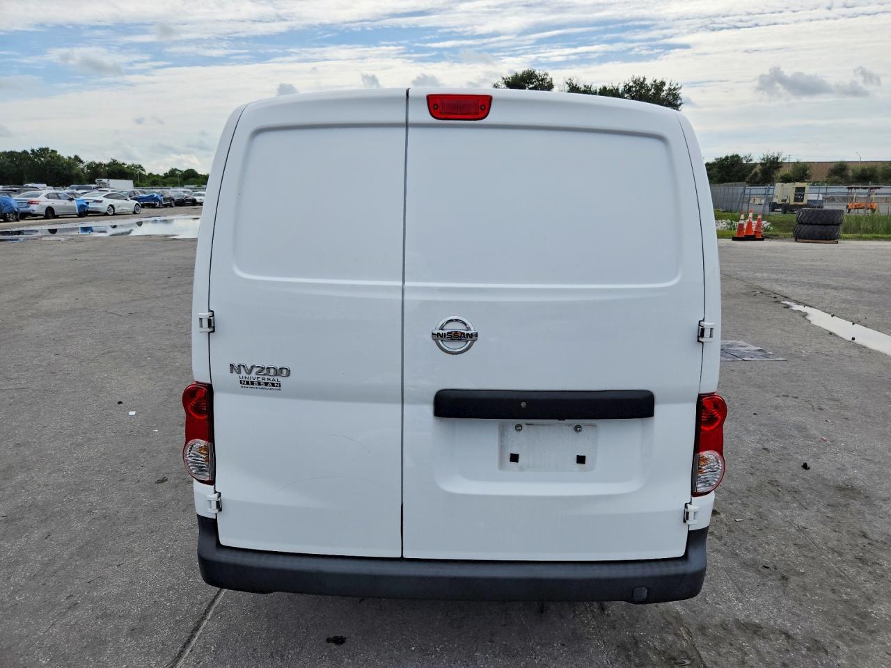 2020 NISSAN NV200 S — Фото 6 из 13