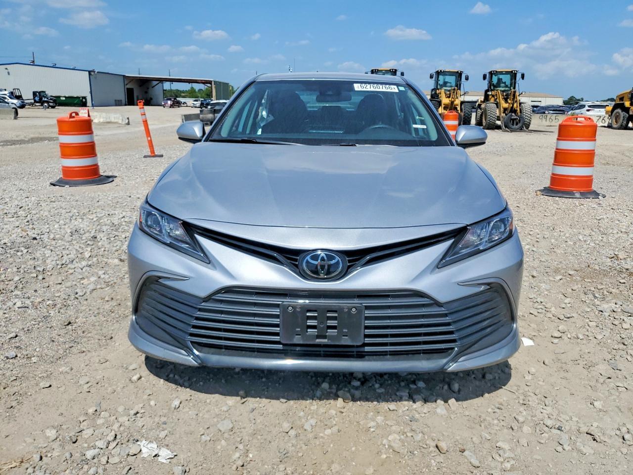 2024 TOYOTA CAMRY LE — Фото 5 из 13