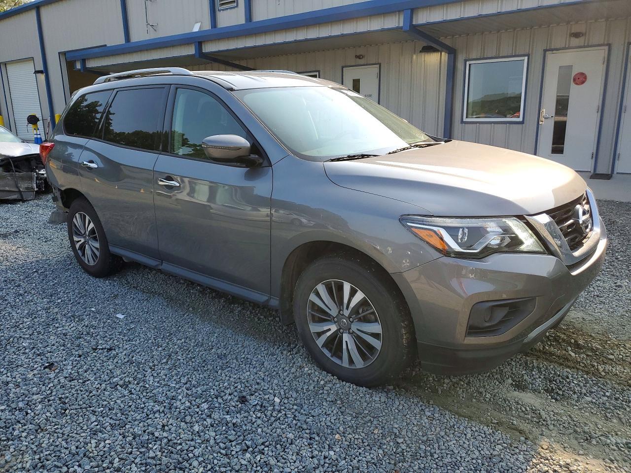 2020 NISSAN PATHFINDER S — Фото 4 из 12