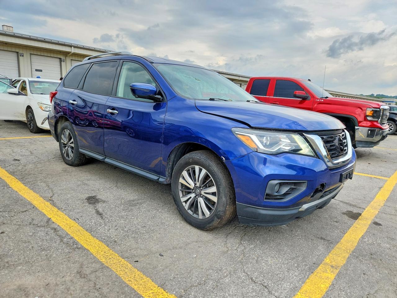 2020 NISSAN PATHFINDER SL — Фото 4 из 13