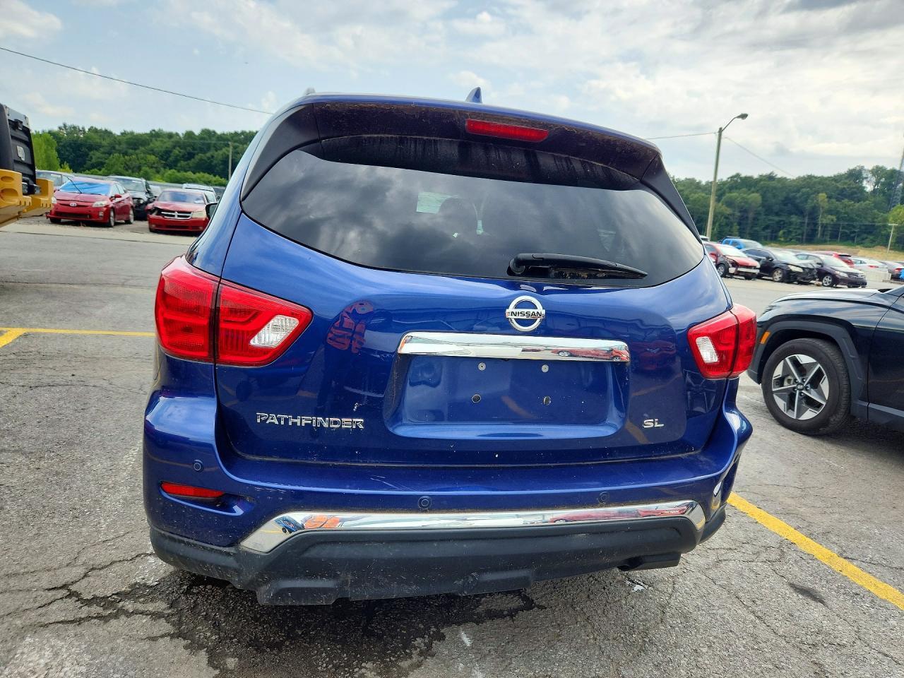 2020 NISSAN PATHFINDER SL — Фото 6 из 13