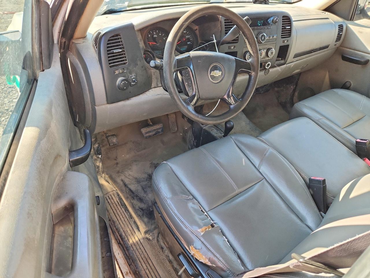 2013 CHEVROLET SILVERADO K1500 — Фото 8 из 12