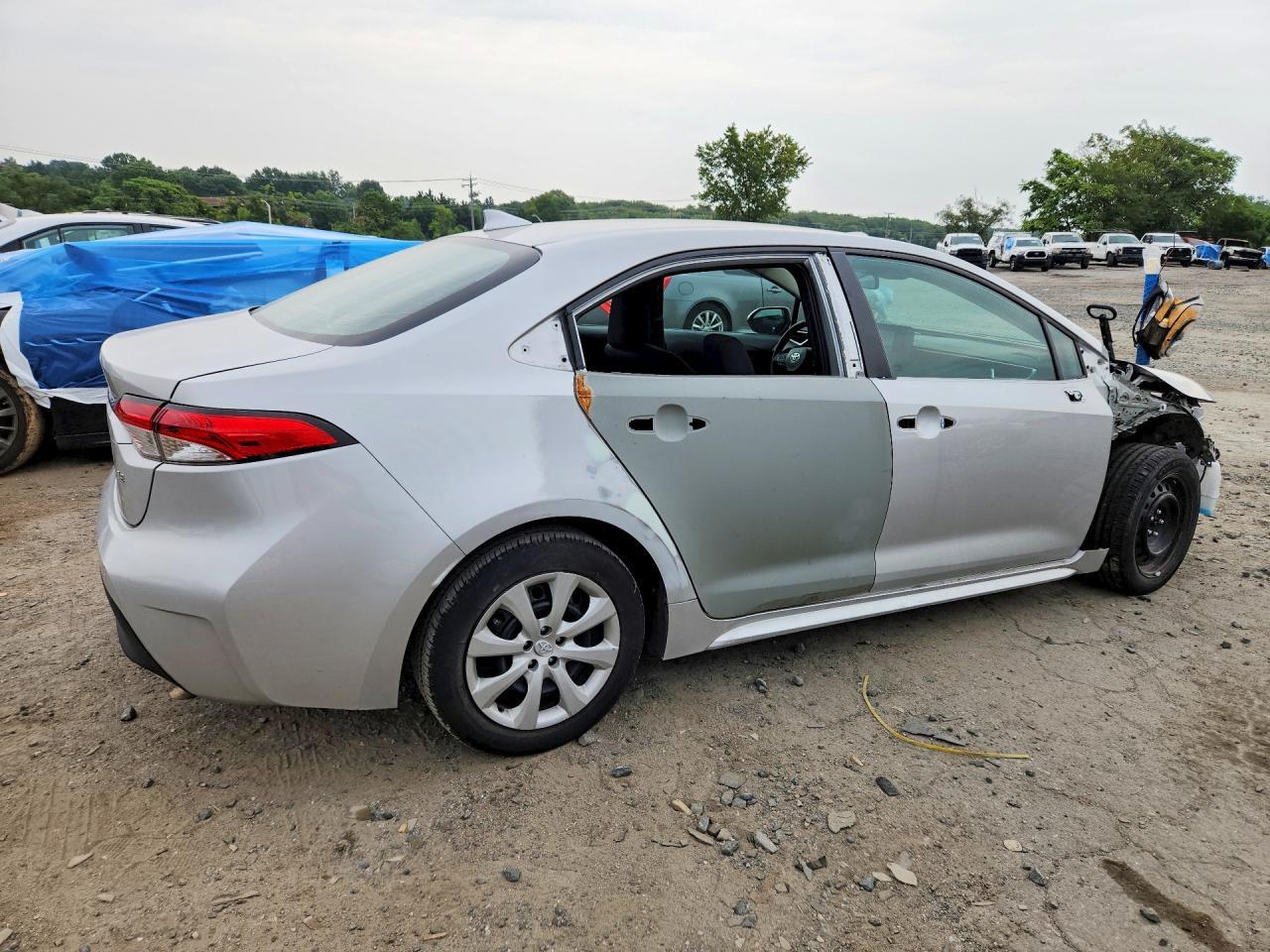 2024 TOYOTA COROLLA LE — Фото 3 из 13
