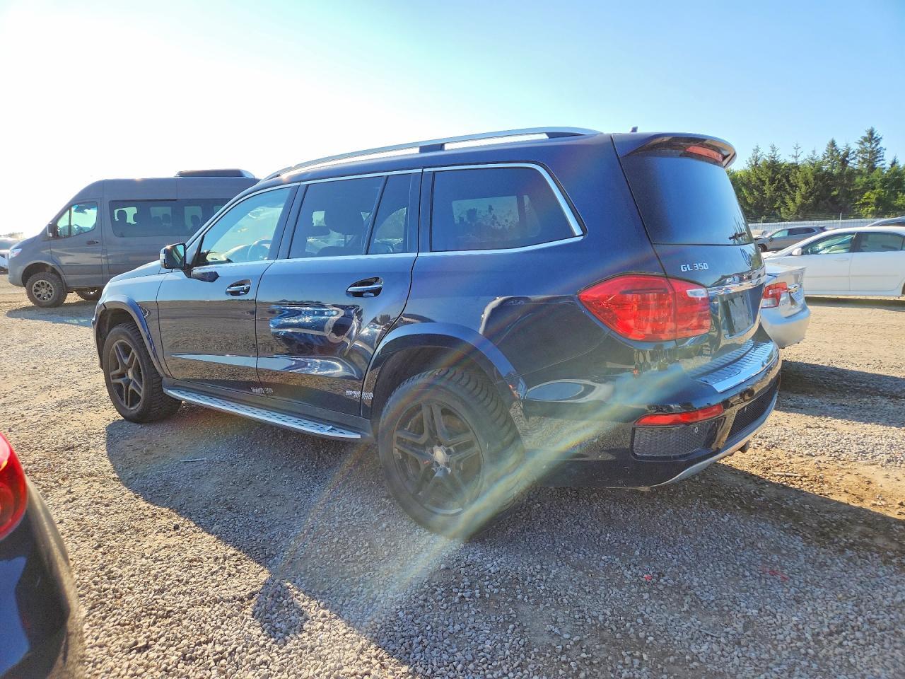 2016 MERCEDES-BENZ GL 350 BLUETEC — Фото 2 из 13