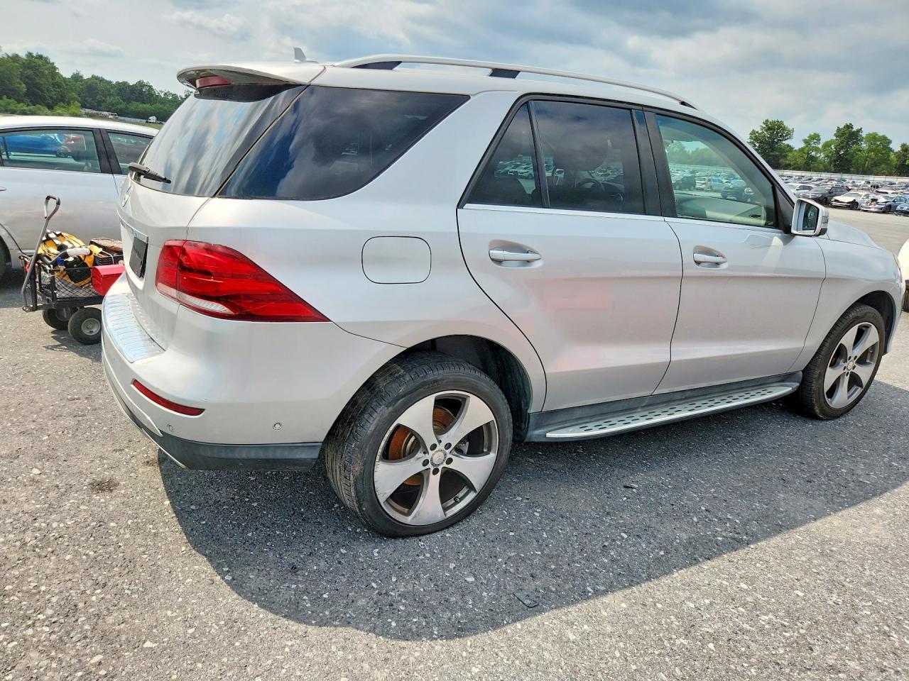 2016 MERCEDES-BENZ GLE 350 — Фото 3 из 13