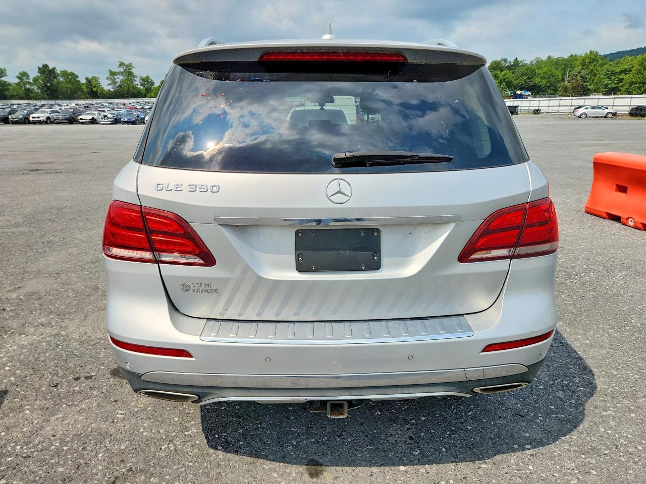 2016 MERCEDES-BENZ GLE 350 — Фото 6 из 13