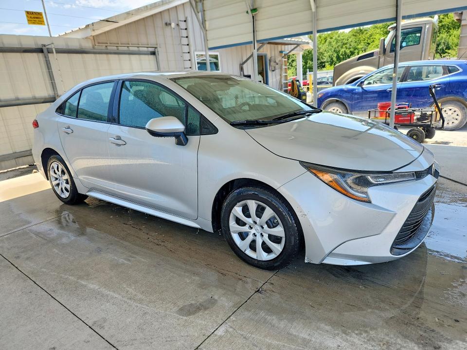 2024 TOYOTA COROLLA LE — Фото 4 из 12