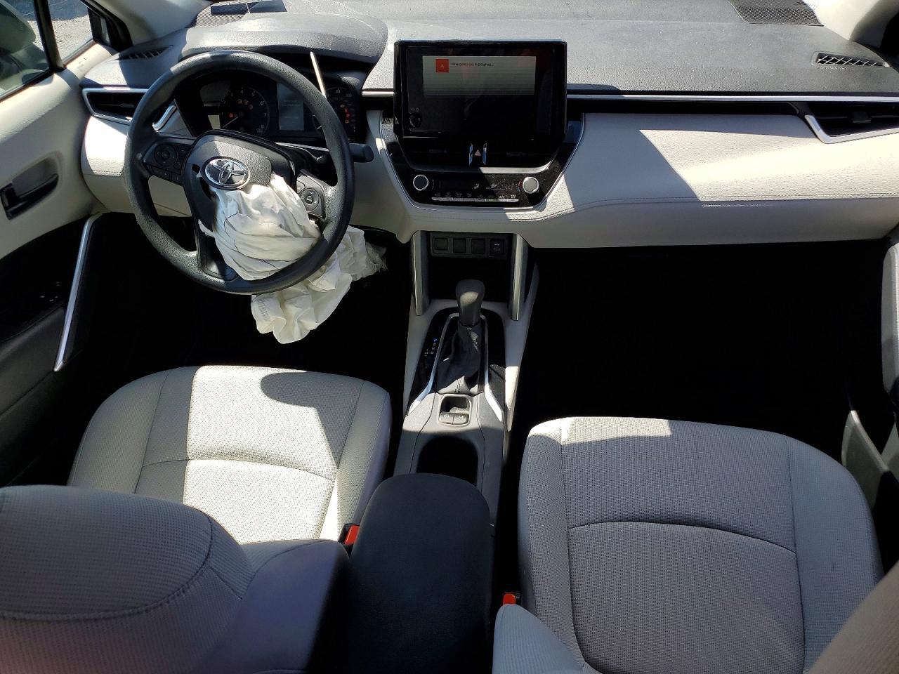 2024 TOYOTA COROLLA CROSS L — Фото 8 из 14
