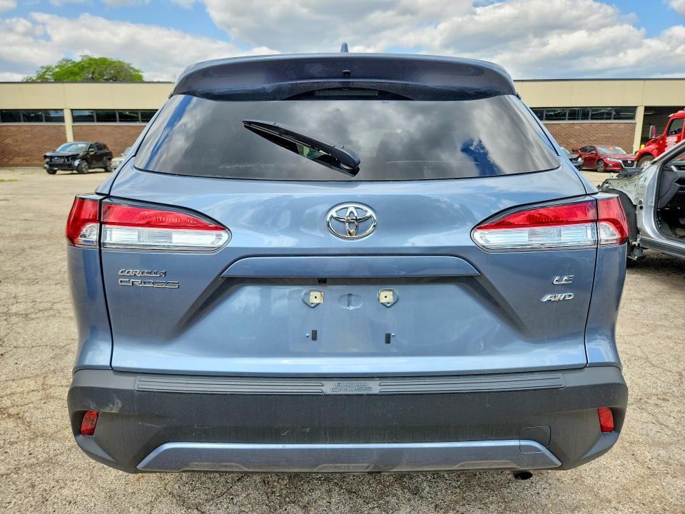 2024 TOYOTA COROLLA CROSS LE — Фото 6 из 12