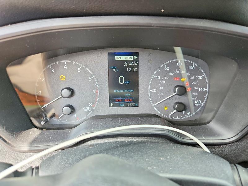 2024 TOYOTA COROLLA CROSS LE — Фото 9 из 12
