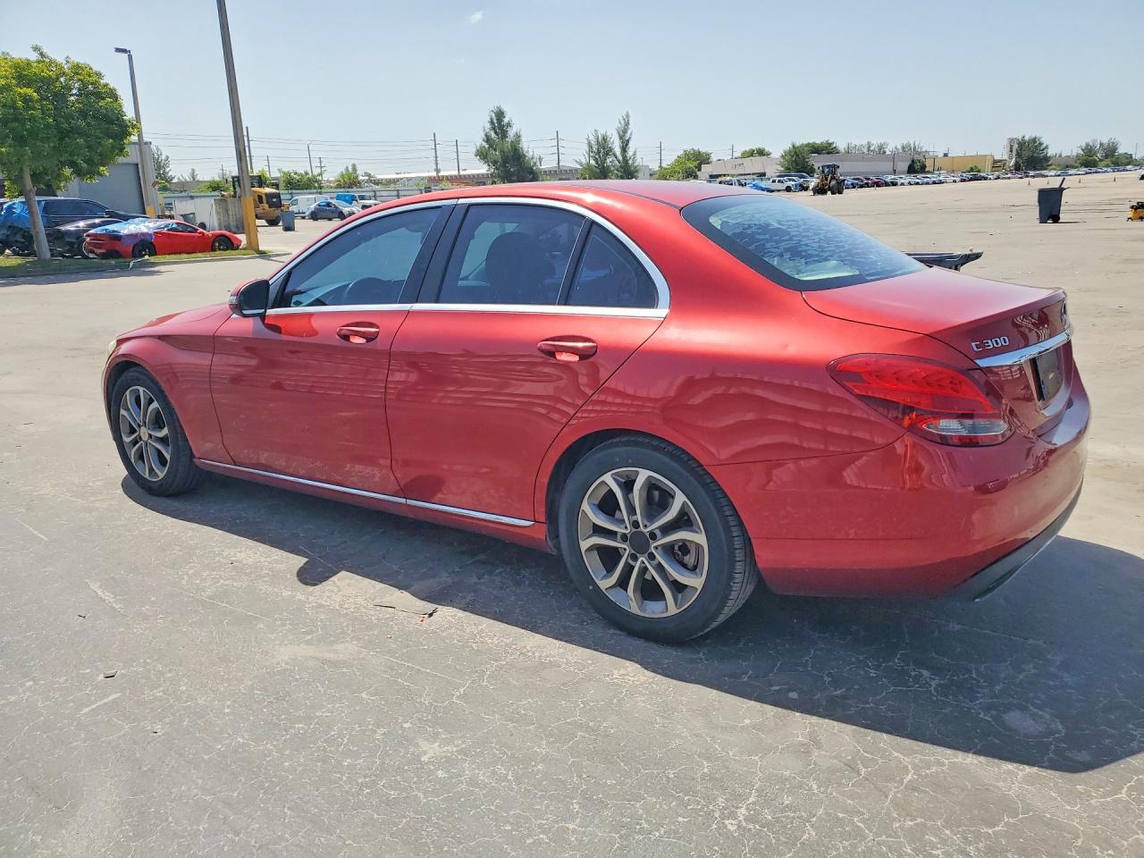 2016 MERCEDES-BENZ C 300 — Фото 2 из 12