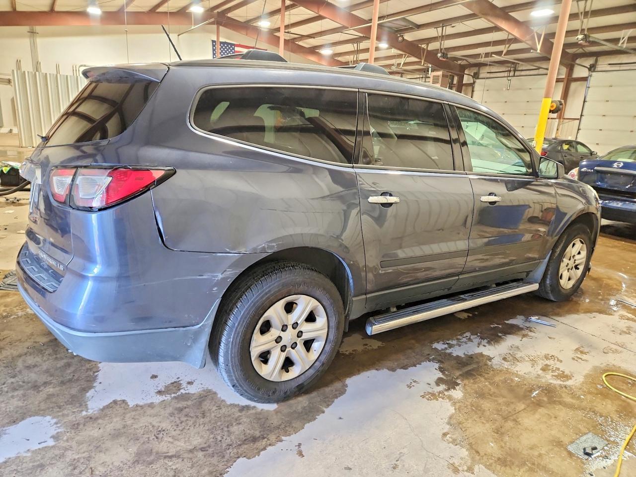 2013 CHEVROLET TRAVERSE LS — Фото 3 из 13