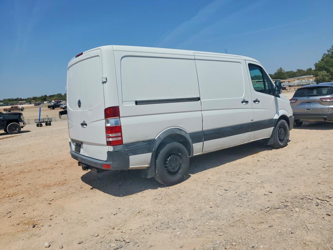 2016 MERCEDES-BENZ SPRINTER 2500 — Фото 3 из 13