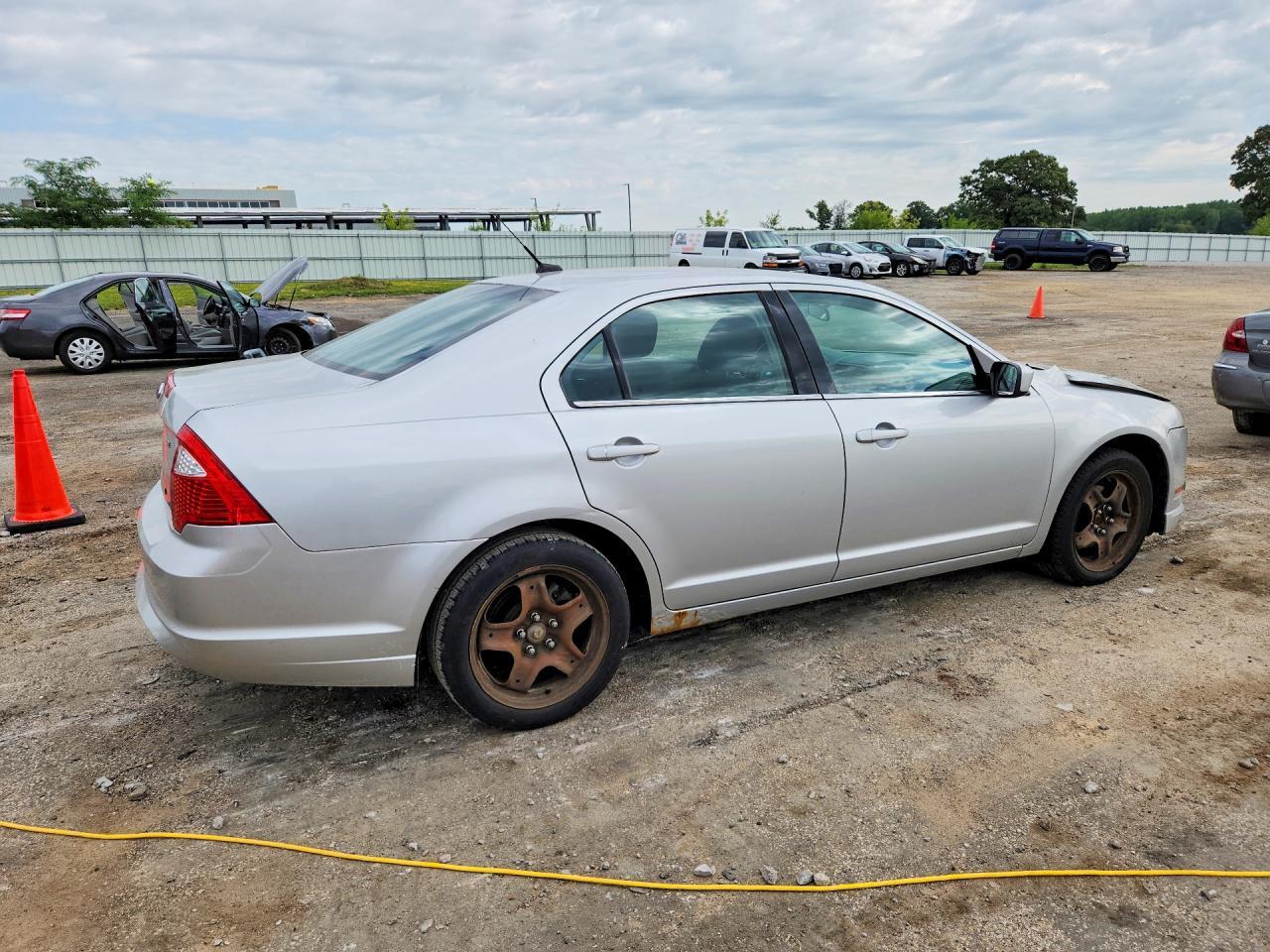 2010 FORD FUSION SE — Фото 3 из 12
