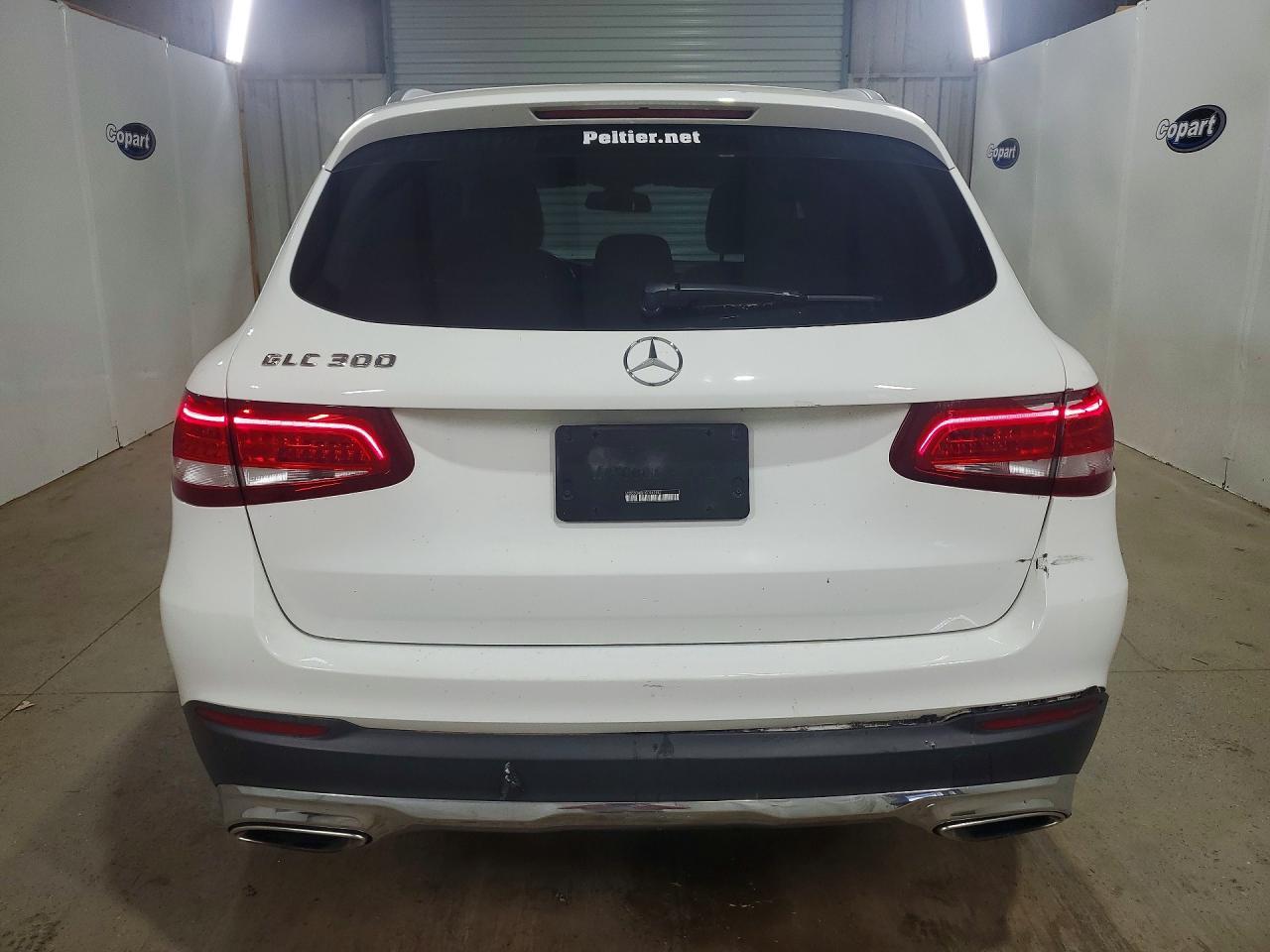 2016 MERCEDES-BENZ GLC 300 — Фото 6 из 12