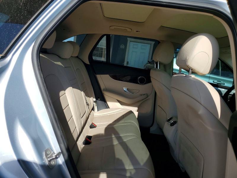 2016 MERCEDES-BENZ GLC 300 — Фото 11 из 14
