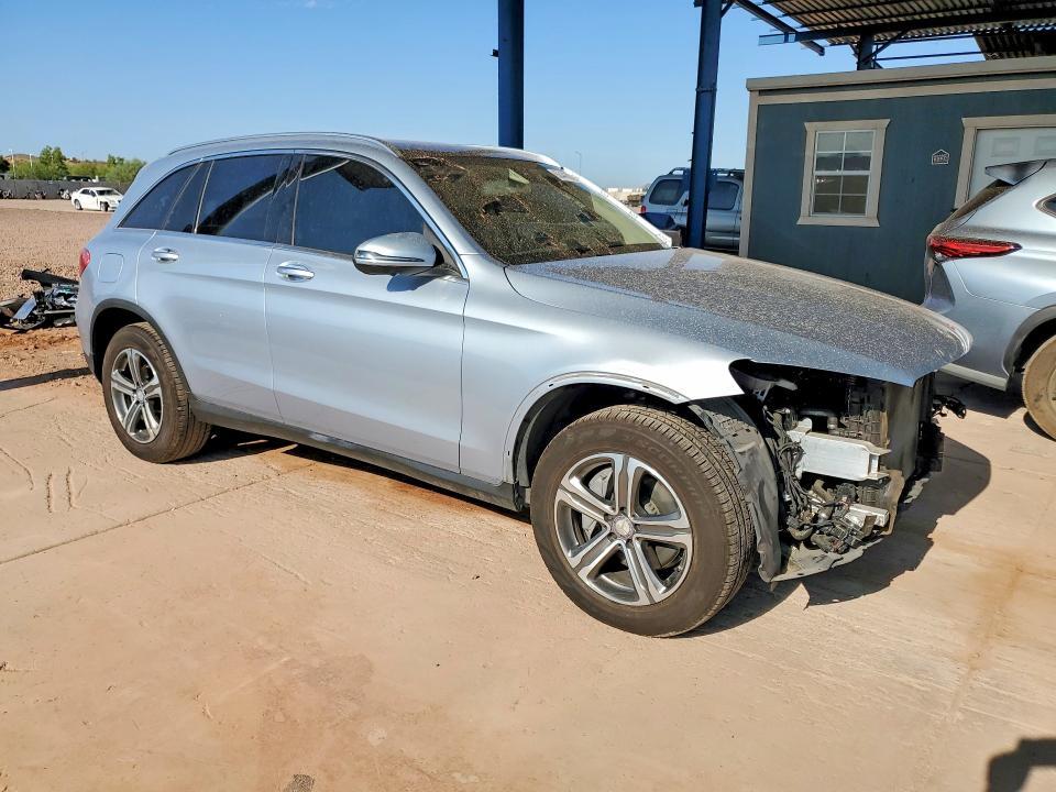 2016 MERCEDES-BENZ GLC 300 — Фото 4 из 14