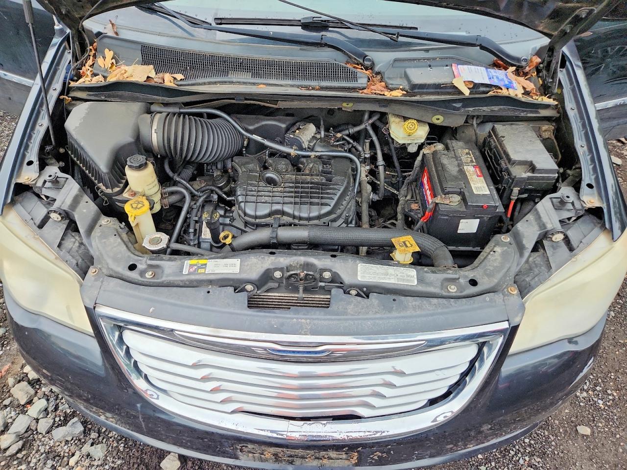 2013 CHRYSLER TOWN & COUNTRY TOURING — Фото 12 из 13