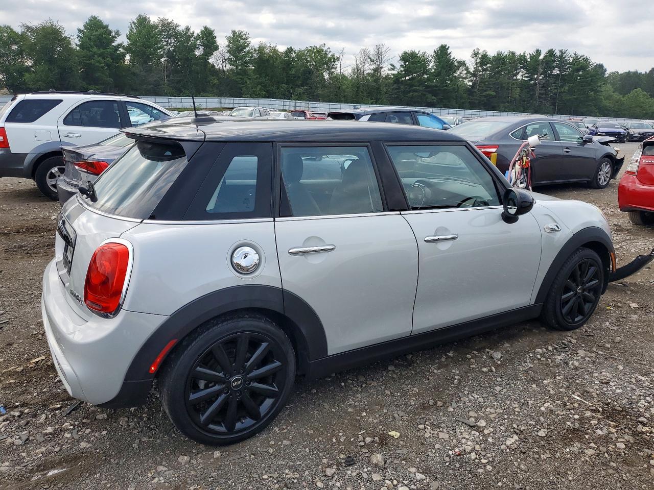 2016 MINI COOPER S — Фото 3 из 12