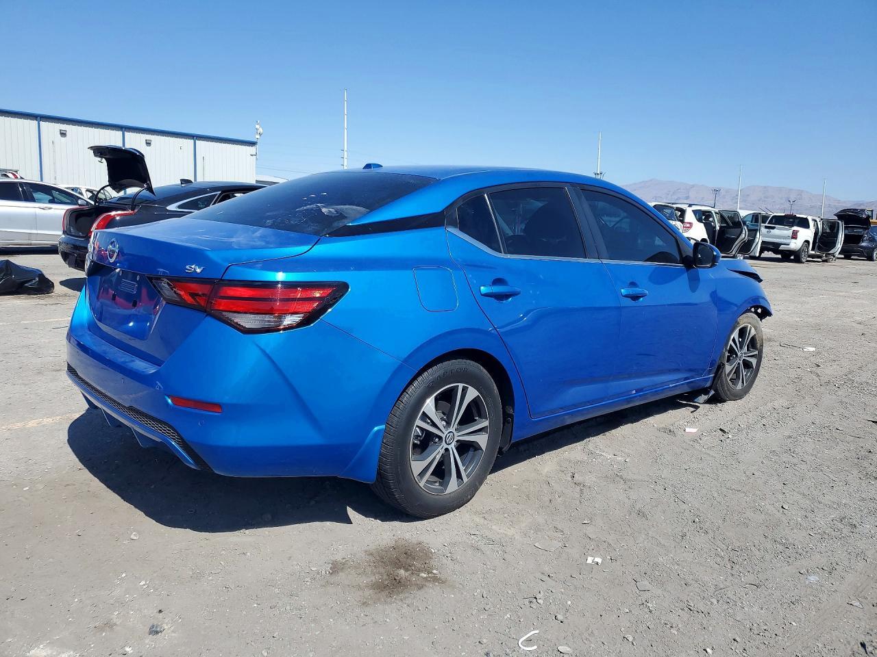 2020 NISSAN SENTRA SV — Фото 3 из 13
