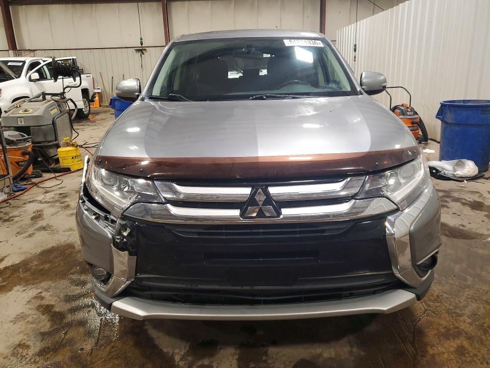 2016 MITSUBISHI OUTLANDER SE — Фото 5 из 16