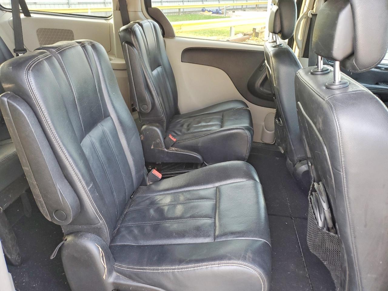 2013 CHRYSLER TOWN & COUNTRY TOURING — Фото 11 из 13