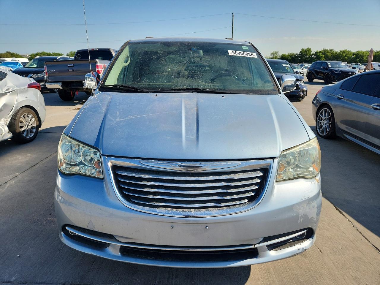 2013 CHRYSLER TOWN & COUNTRY TOURING — Фото 5 из 13