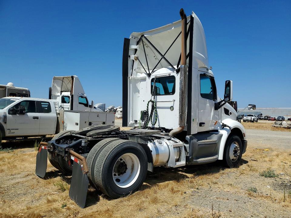 2020 PETERBILT 579 SEMI TRUCK — Фото 3 из 13