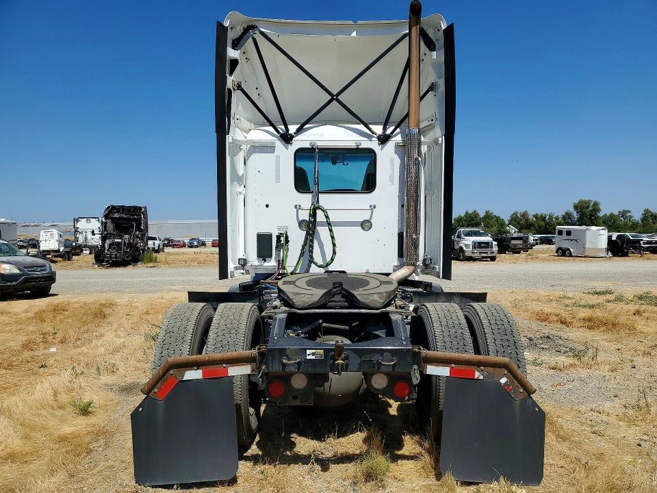 2020 PETERBILT 579 SEMI TRUCK — Фото 6 из 13