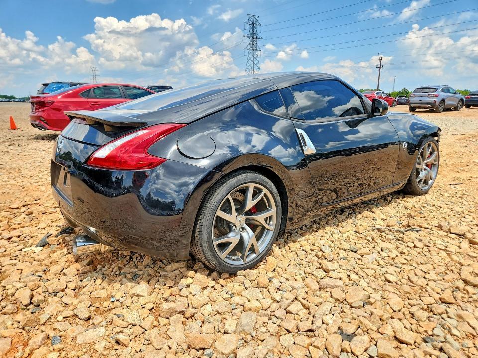 2016 NISSAN 370Z SPORT — Фото 3 из 15
