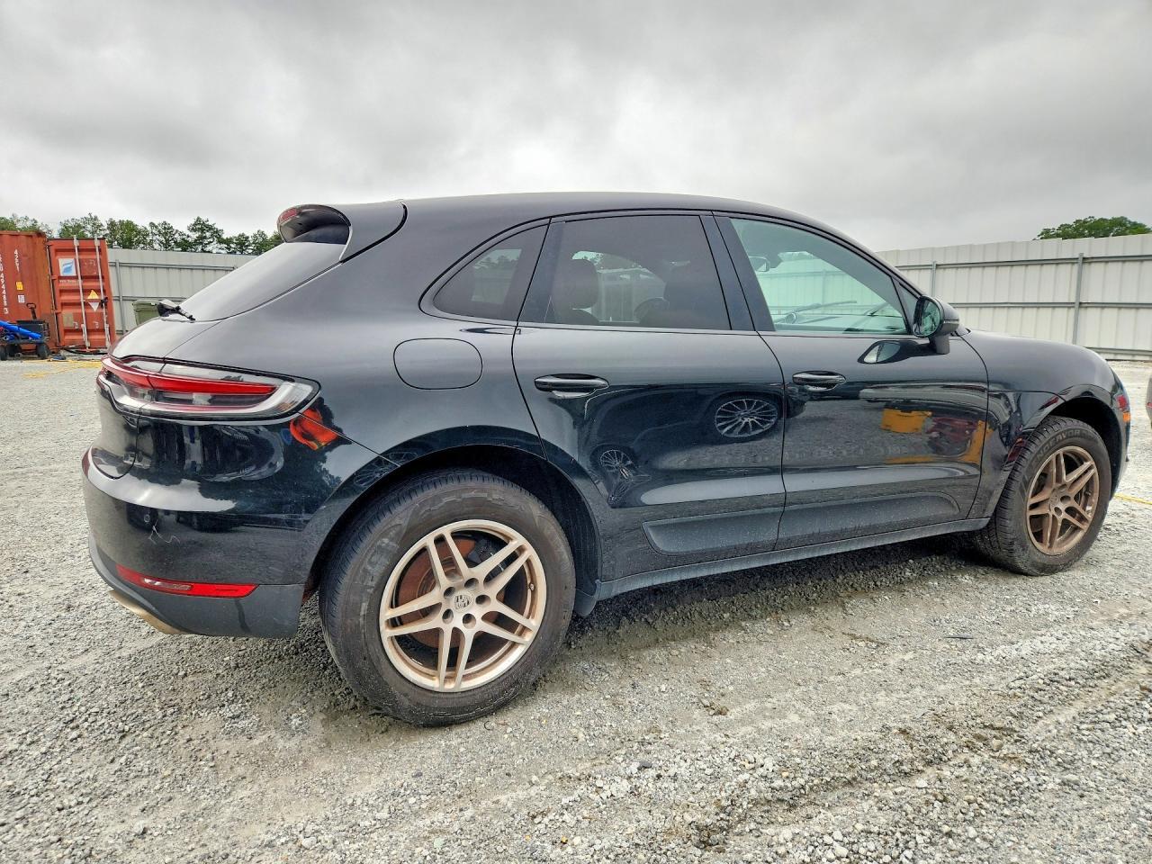 2020 PORSCHE MACAN — Фото 3 из 13