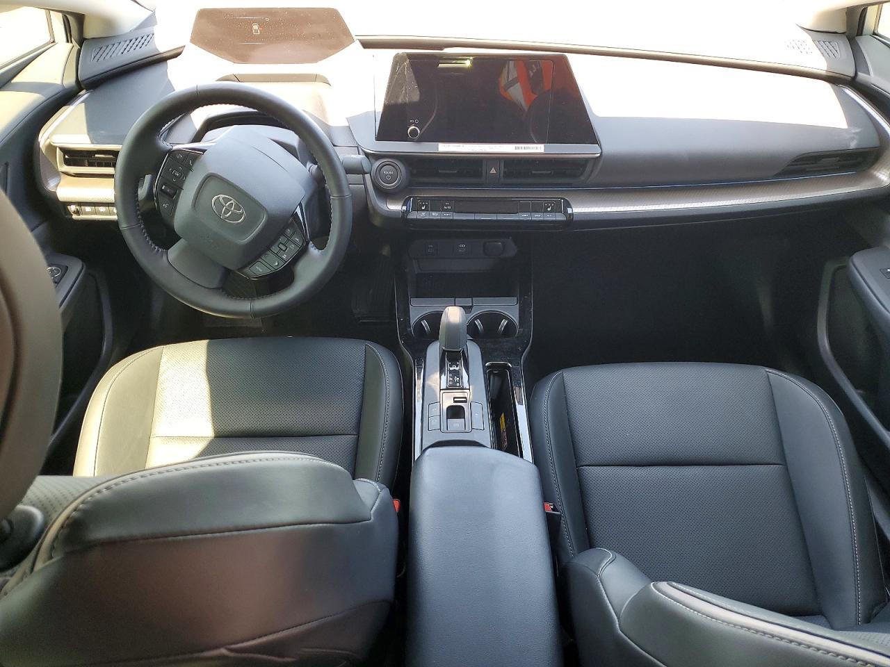 2024 TOYOTA PRIUS XLE — Фото 8 из 12