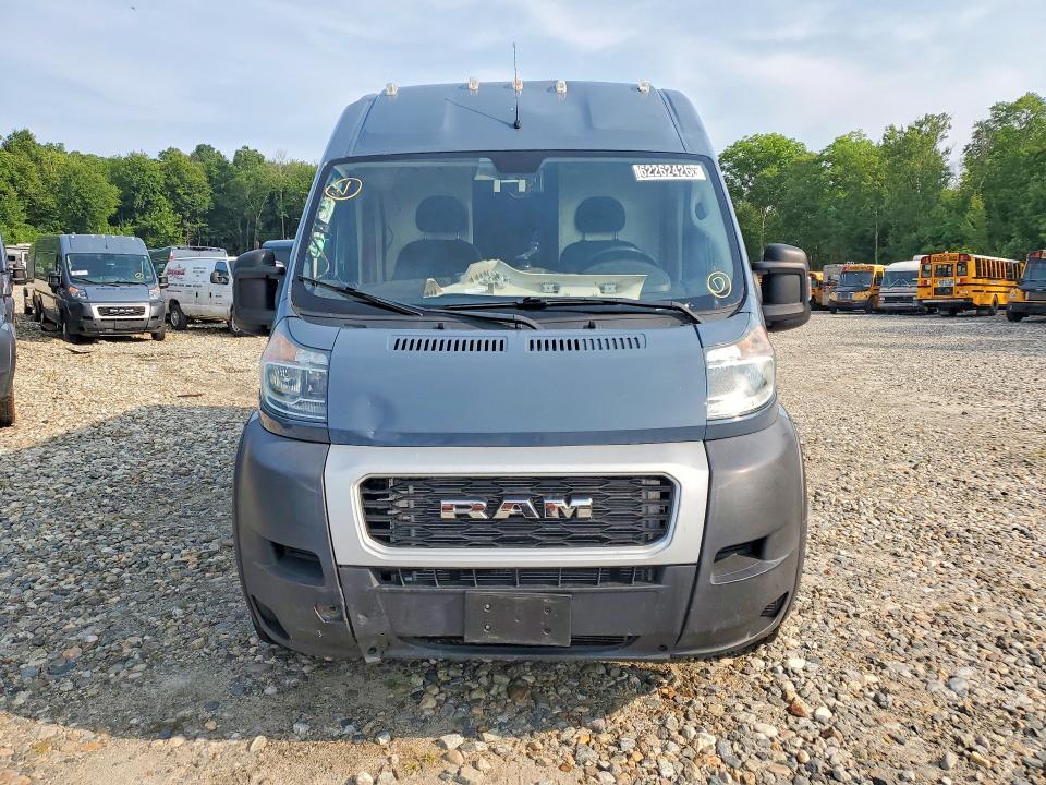 2020 RAM PROMASTER 3500 DELIVERY VAN — Фото 5 из 13