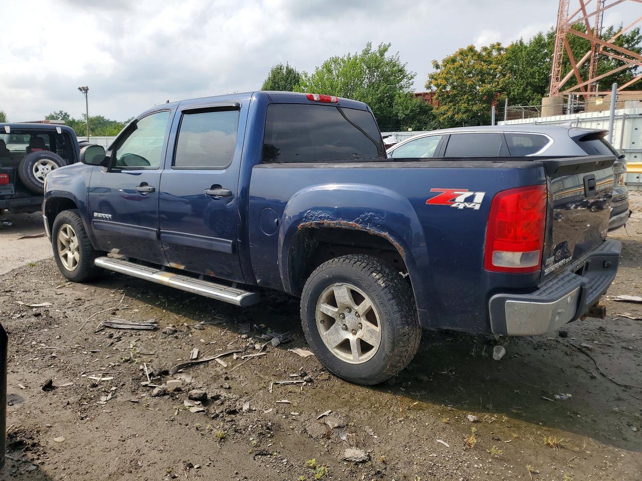2010 GMC SIERRA K1500 SLE — Фото 2 из 12