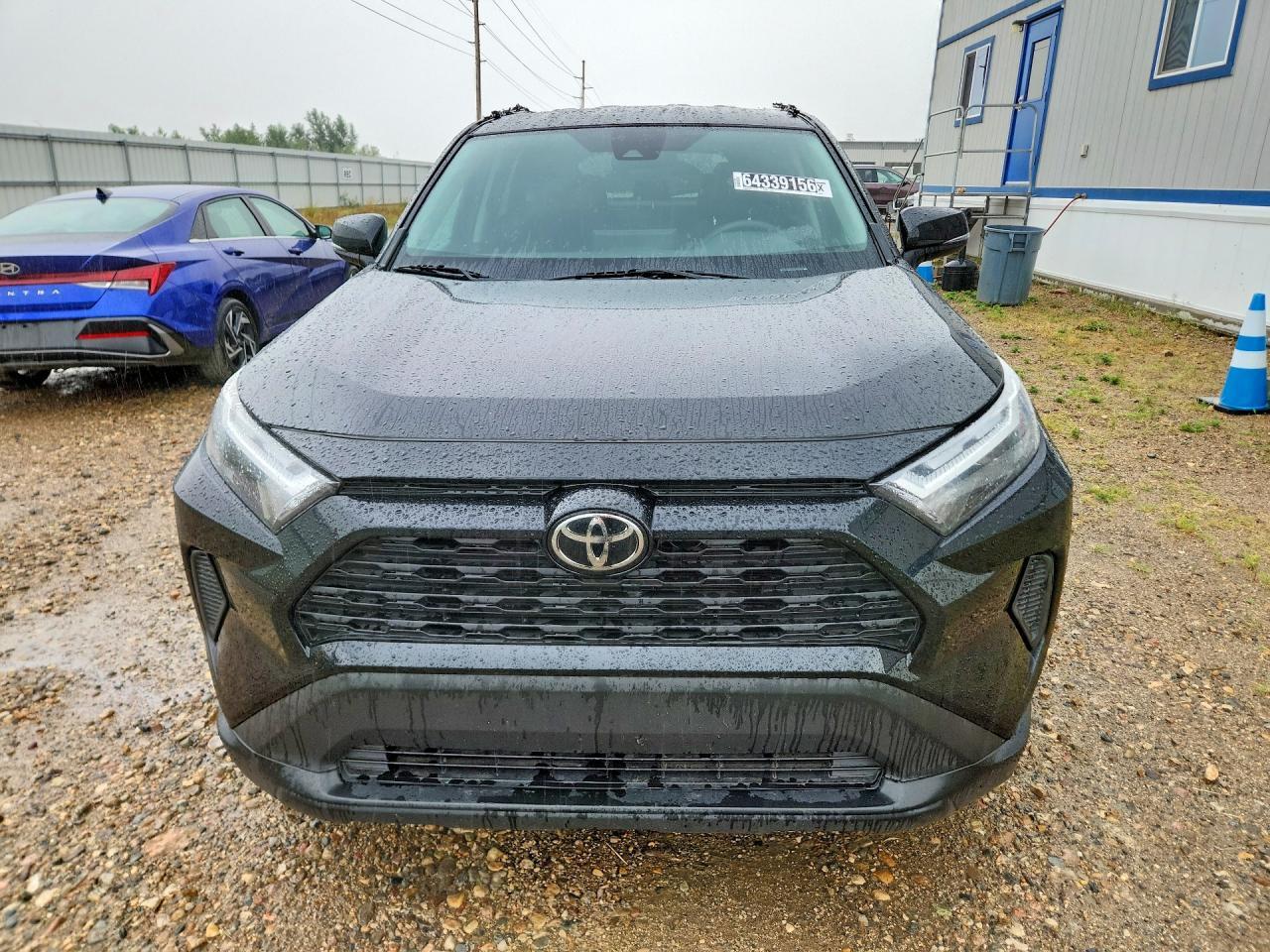2024 TOYOTA RAV4 XLE — Фото 5 из 12