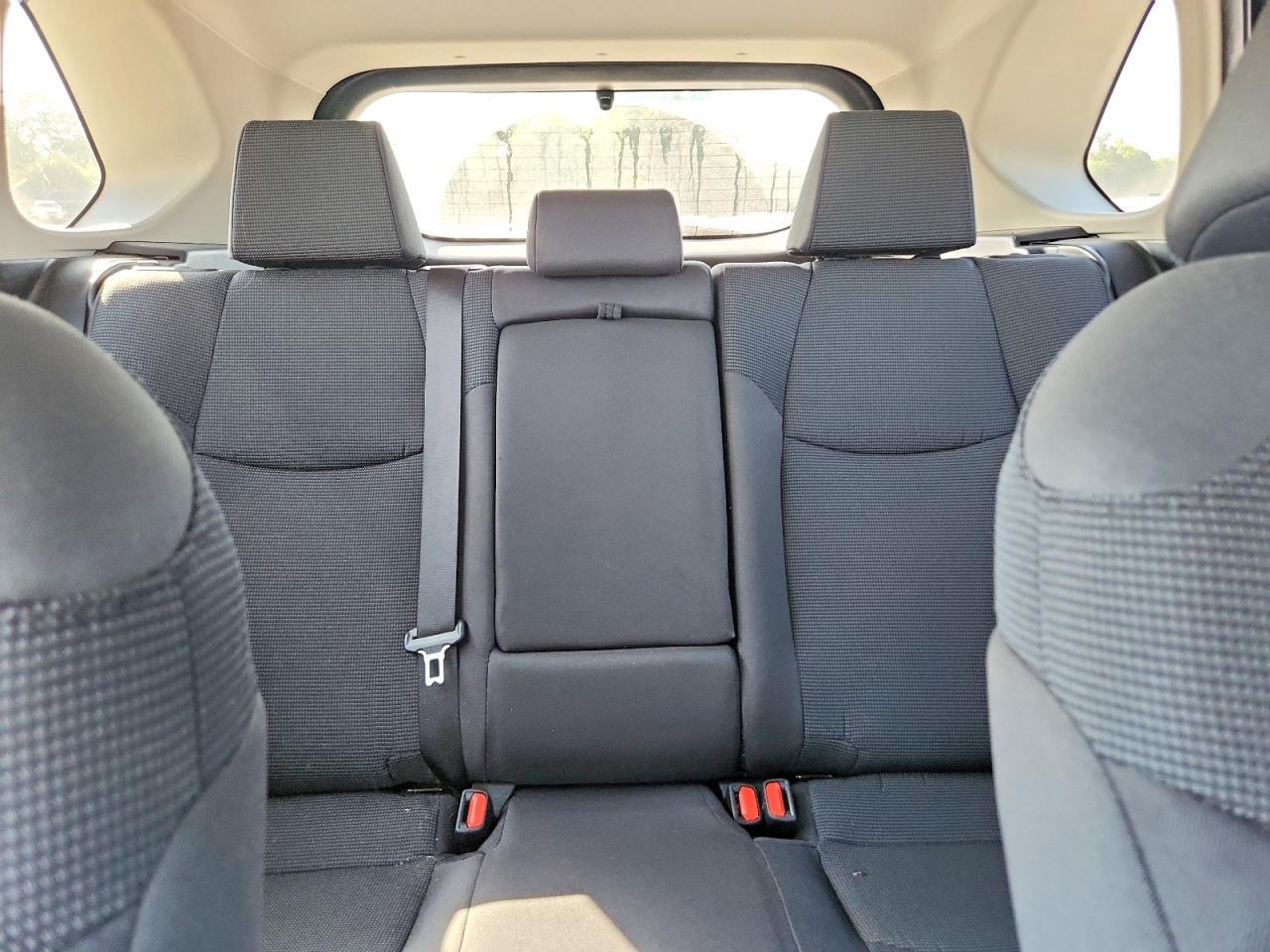2024 TOYOTA RAV4 LE — Фото 10 из 13