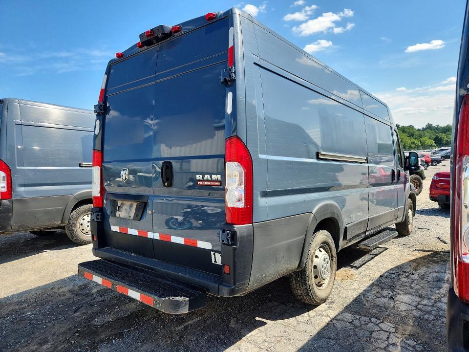 2020 RAM PROMASTER 3500 DELIVERY VAN — Фото 3 из 13