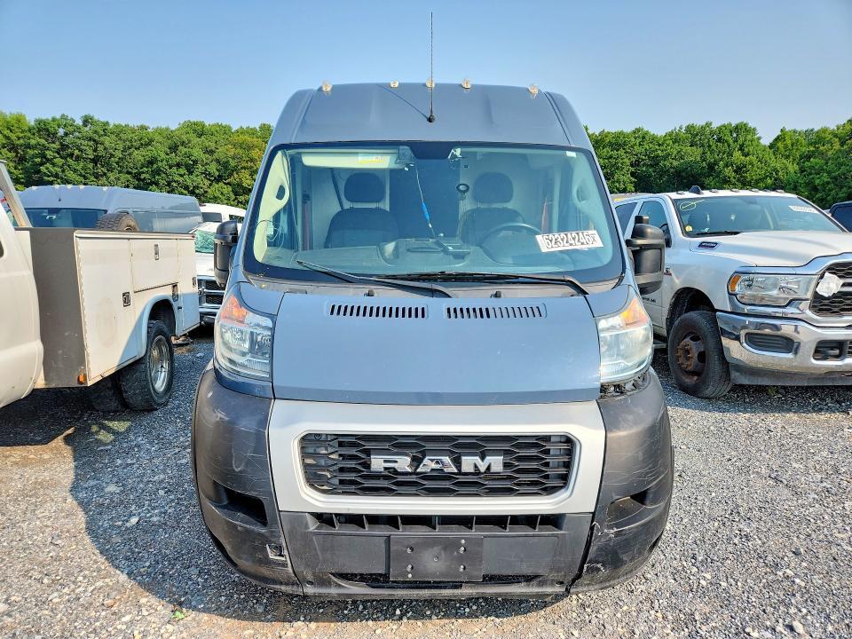 2020 RAM PROMASTER 3500 DELIVERY VAN — Фото 5 из 13