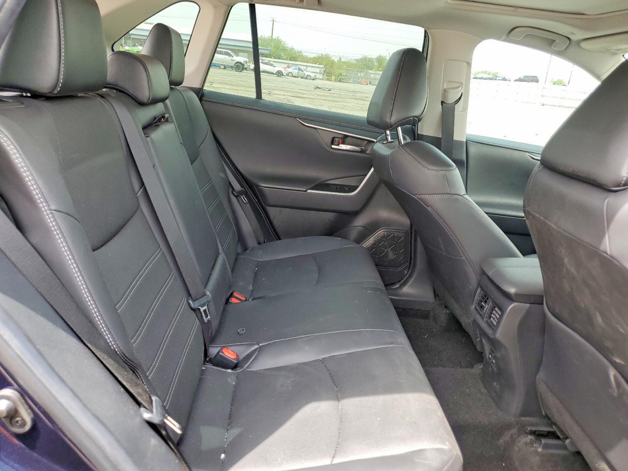 2024 TOYOTA RAV4 LIMITED — Фото 11 из 13