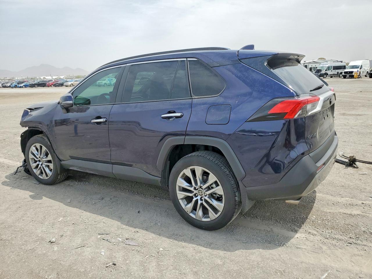 2024 TOYOTA RAV4 LIMITED — Фото 2 из 13